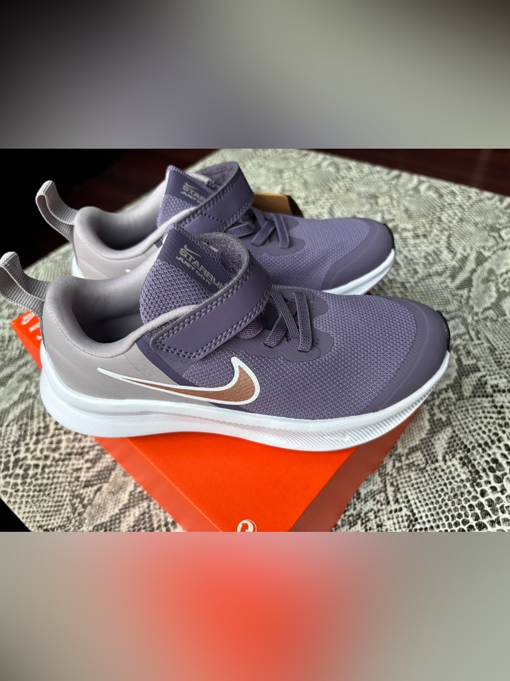 NIKE STAR RUNNER 3 (PSV)CANYON PURPLE/MTLC RED BRONZE size C12, children’s sho